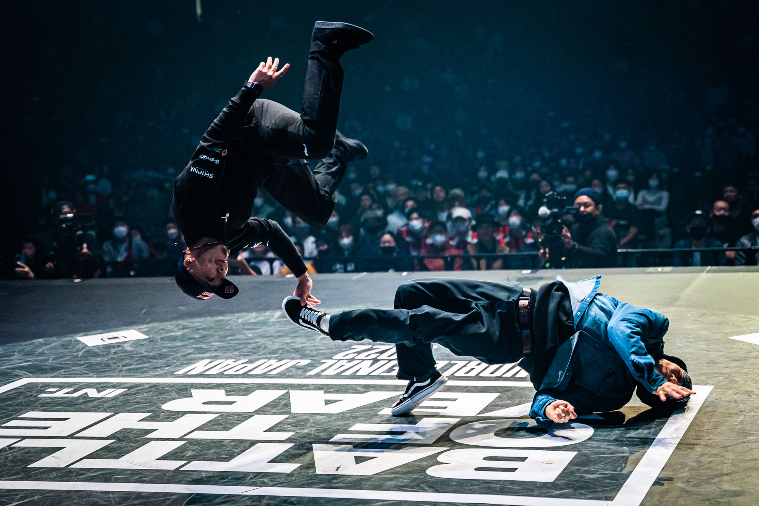 Breaking battle captured by HARU GRAPHICS